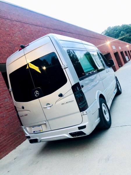Photo Mercedes Benz Sprinter W906 kompletny zestaw karoserii tylny zderzak tuning 2007-2018 | DL Auto Design