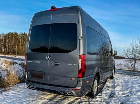 Photo Mercedes Benz Sprinter W907 W910 kompletny zestaw karoserii tylny zderzak Sport tuning 2018-2025 (z czujnikiem parkowania) | DL Auto Design