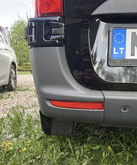 Photo Mercedes Benz Sprinter W907 W910 kompletny zestaw karoserii tylny zderzak Sport tuning 2018-2025 (z czujnikiem parkowania) | DL Auto Design