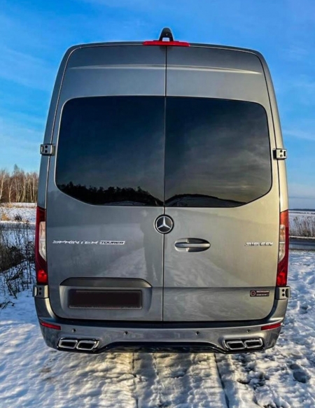 Photo Mercedes Benz Sprinter W907 W910 kompletny zestaw karoserii tylny zderzak Sport tuning 2018-2025 (z czujnikiem parkowania) | DL Auto Design