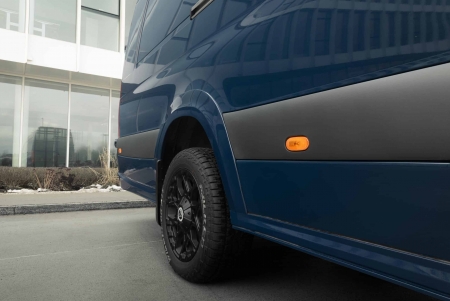 Photo Mercedes Benz Sprinter W907 W910 kompletny zestaw karoserii poszerzenia nadkoli tuning 2018-2025 | DL Auto Design