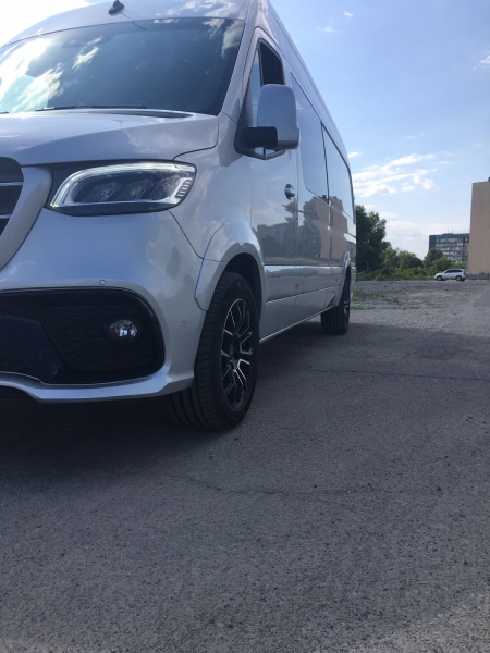Photo Mercedes Benz Sprinter W907 W910 kompletny zestaw karoserii poszerzenia nadkoli tuning 2018-2025 | DL Auto Design