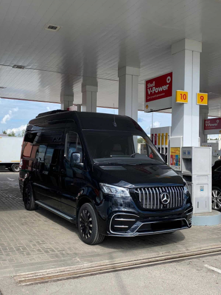 Photo Mercedes Benz Sprinter W907 W910 zestaw karoserii przedni zderzak Elegance tuning 2018-2025 (z czujnikiem parkowania). Grill przedni gratis | DL Auto Design