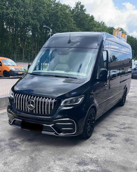 Photo Mercedes Benz Sprinter W907 W910 zestaw karoserii przedni zderzak Elegance tuning 2018-2025 (z czujnikiem parkowania). Grill przedni gratis | DL Auto Design