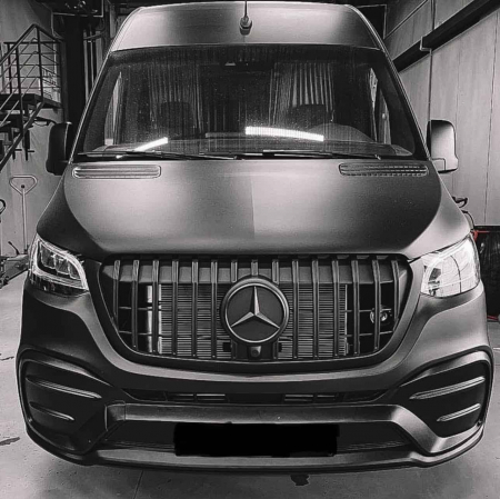 Photo Mercedes Benz Sprinter W907 W910 zestaw karoserii przedni zderzak Elegance tuning 2018-2025 (z czujnikiem parkowania). Grill przedni gratis | DL Auto Design