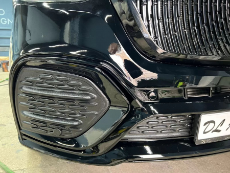 Photo Mercedes Benz Sprinter W907 W910 zestaw karoserii przedni zderzak Facelift tuning 2018-2025 (z czujnikiem parkowania). Ze światłami przeciwmgłowymi w tym projekcie zderzaka, grill przedni gratis | DL Auto Design