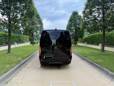 Photo Mercedes Benz Sprinter W907 Sport (przedni zderzak Facelift + grill przedni dowolny wzór + tylny zderzak dowolny wzór + progi boczne). Wysyłka do dowolnego kraju w Europie gratis | DL Auto Design