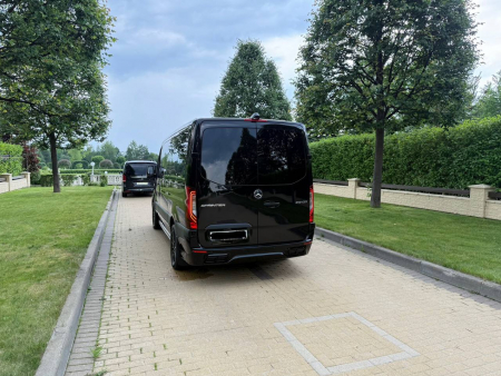 Photo Mercedes Benz Sprinter W907 Sport (przedni zderzak Facelift + grill przedni dowolny wzór + tylny zderzak dowolny wzór + progi boczne). Wysyłka do dowolnego kraju w Europie gratis | DL Auto Design
