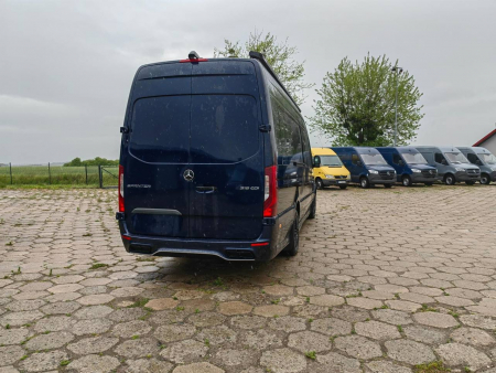 Photo Mercedes Benz Sprinter W907 VIP (przedni zderzak + grill przedni dowolny wzór + tylny zderzak + progi boczne). Wysyłka do dowolnego kraju w Europie gratis | DL Auto Design