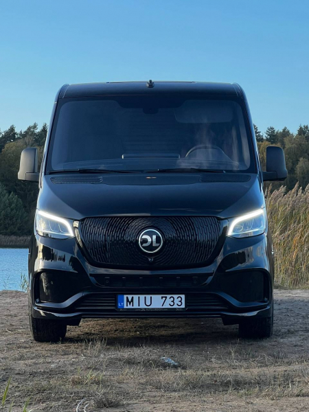 Photo Mercedes Benz Sprinter W907 VIP (przedni zderzak + grill przedni dowolny wzór + tylny zderzak + progi boczne). Wysyłka do dowolnego kraju w Europie gratis | DL Auto Design